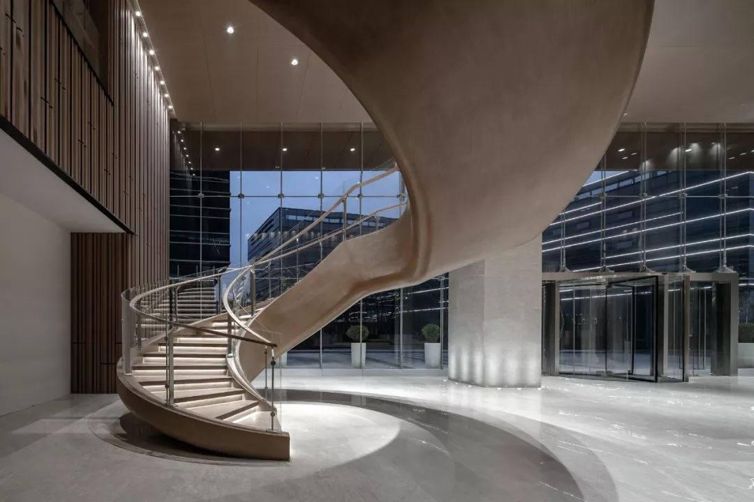 顶级办公总部设计,人文关怀与科技未来感的完美融合-96