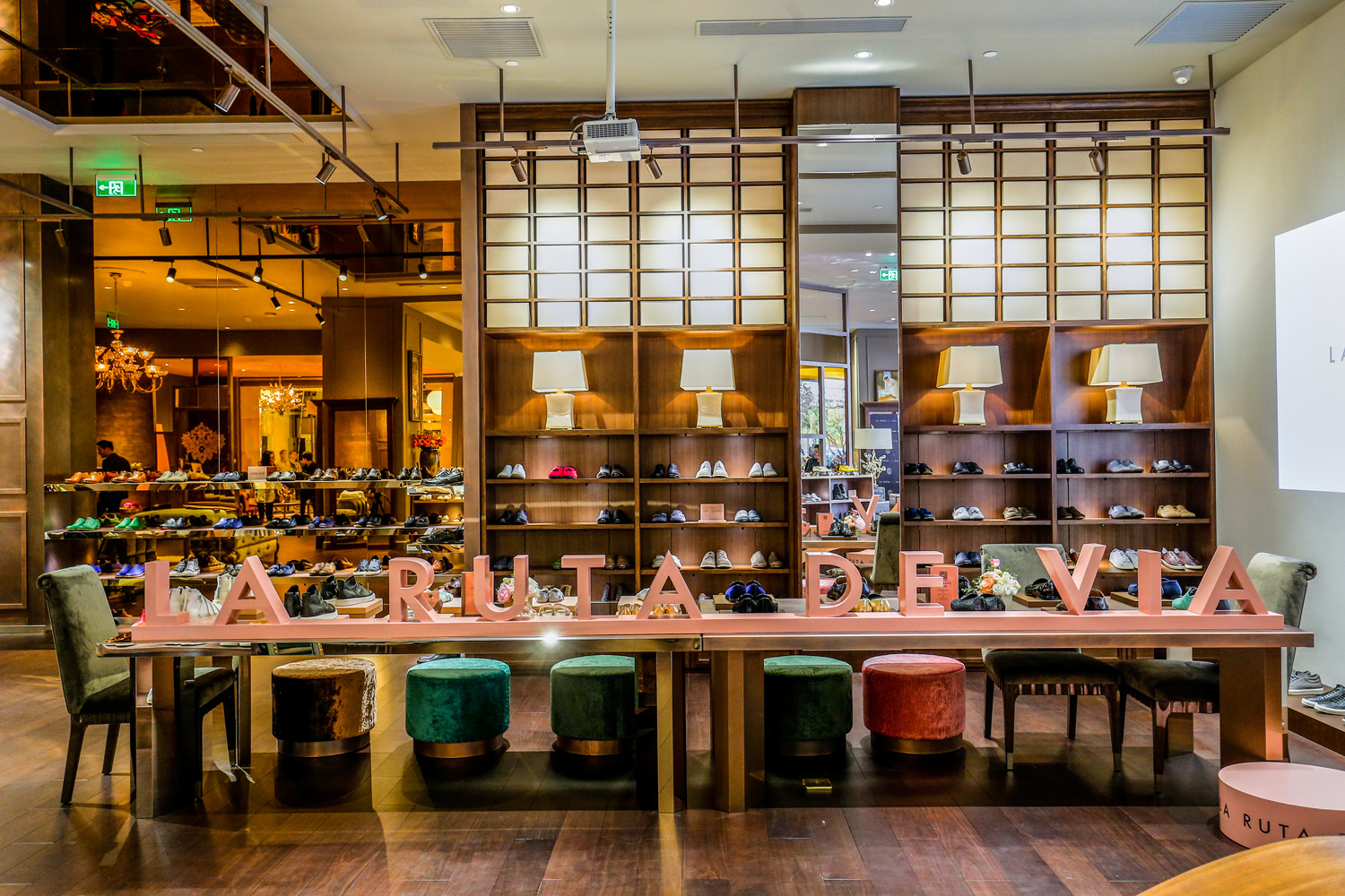 时尚大帝之家 | 上海美罗城 LA RUTA DE VIA 全新形象设计-52