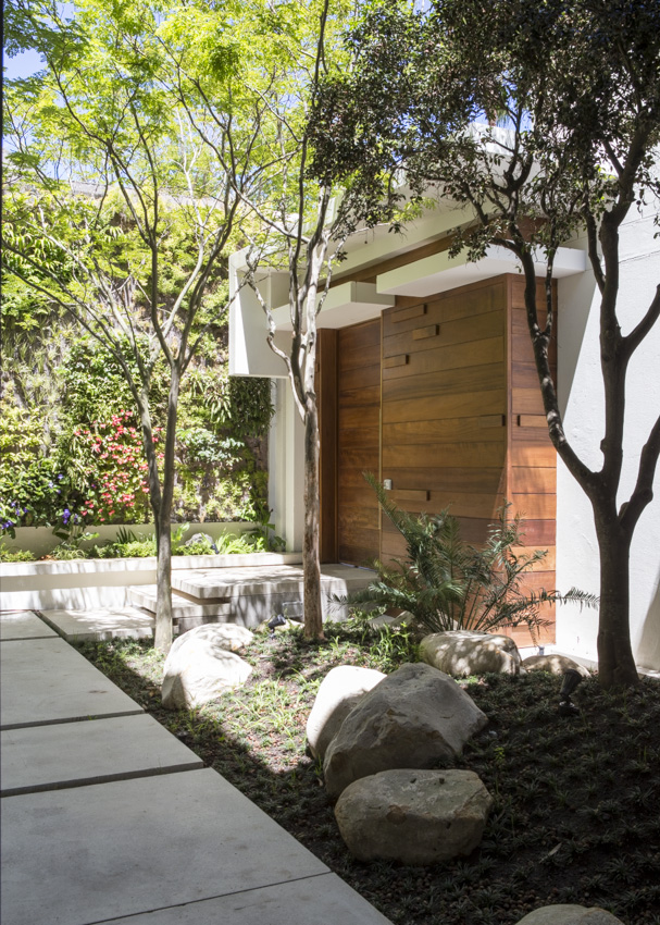 大道弗雷斯纳耶别墅 | 现代奢华与自然融合-30