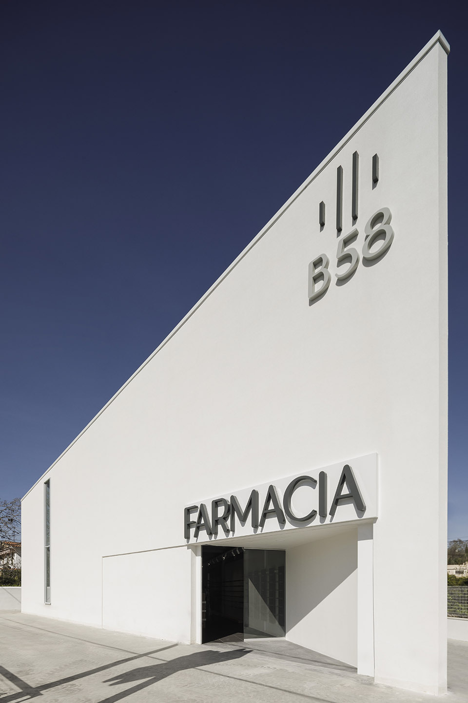 西班牙 Pharmacy B58 药店丨Javier Terrados Architecture Studio-16