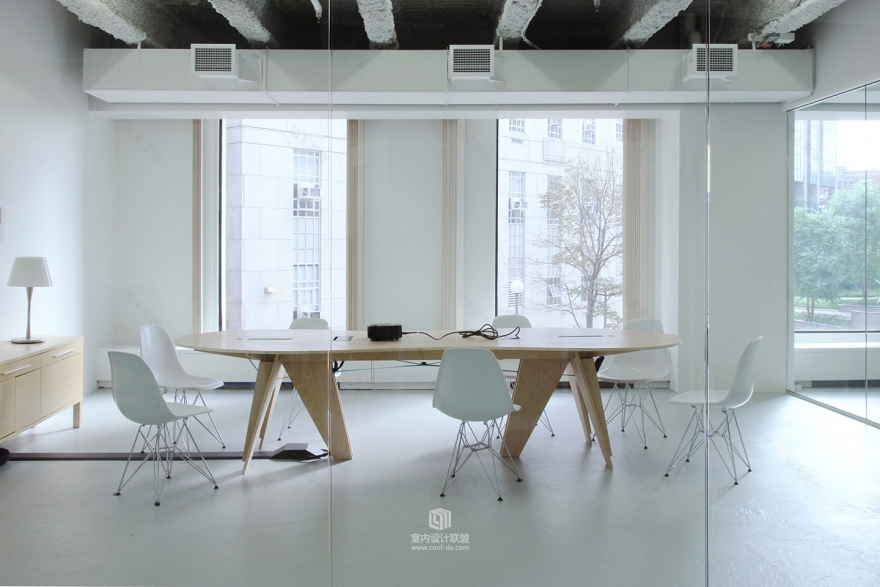 连家具都自己做的超简装低碳办公室,波士顿,美国-12