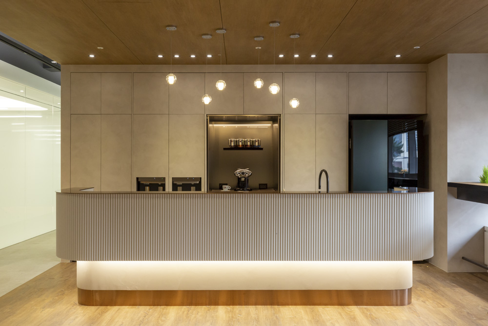 多元概念打造 200 平大型办公空间-10