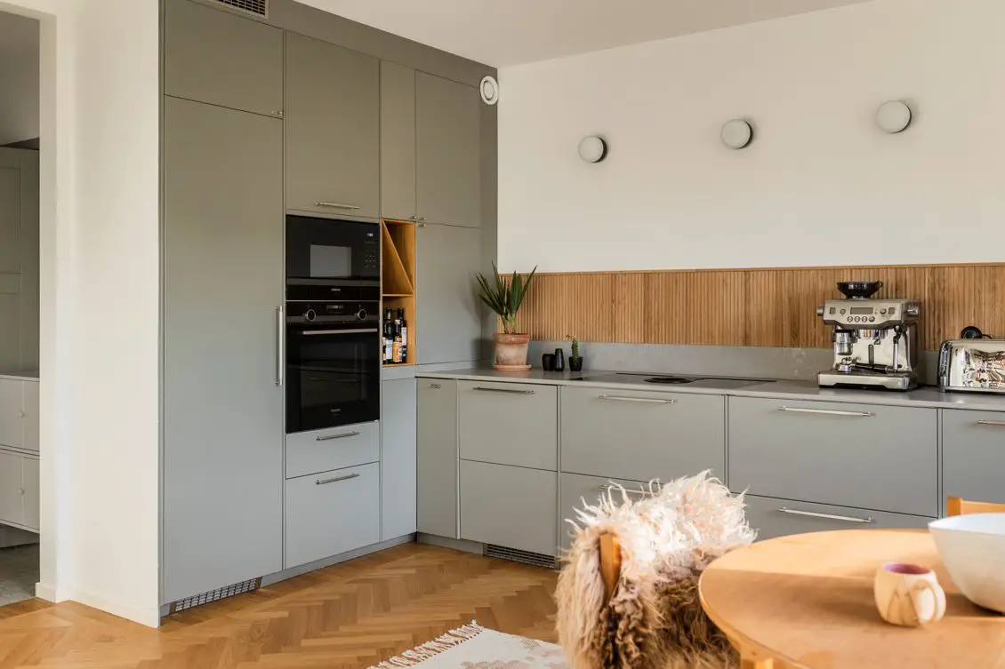 现代绿意 | 瑞典斯德哥尔摩舒适公寓设计-8