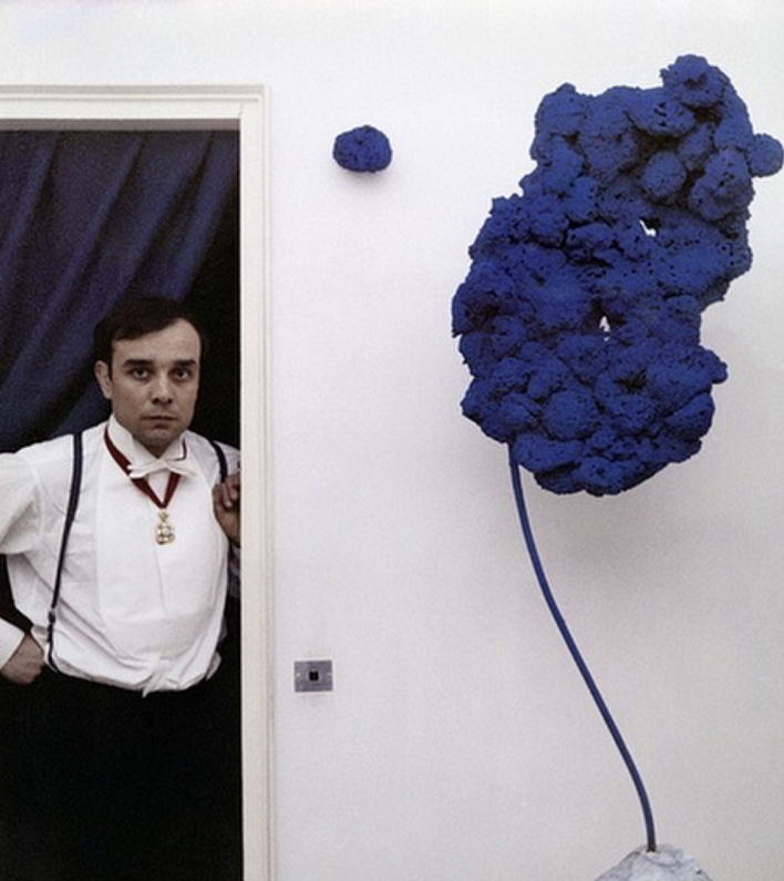 克莱因蓝家居设计,打造极致艺术空间丨中国北京丨戏构建筑设计工作室,里白空间设计事务所-2