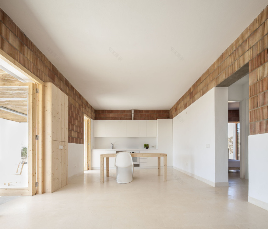 Small House on the Fabulous Island of Fomentera Designed by Marià Castelló-41