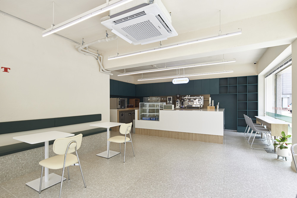 绿色室内设计，15 分满分的宁静咖啡厅-5