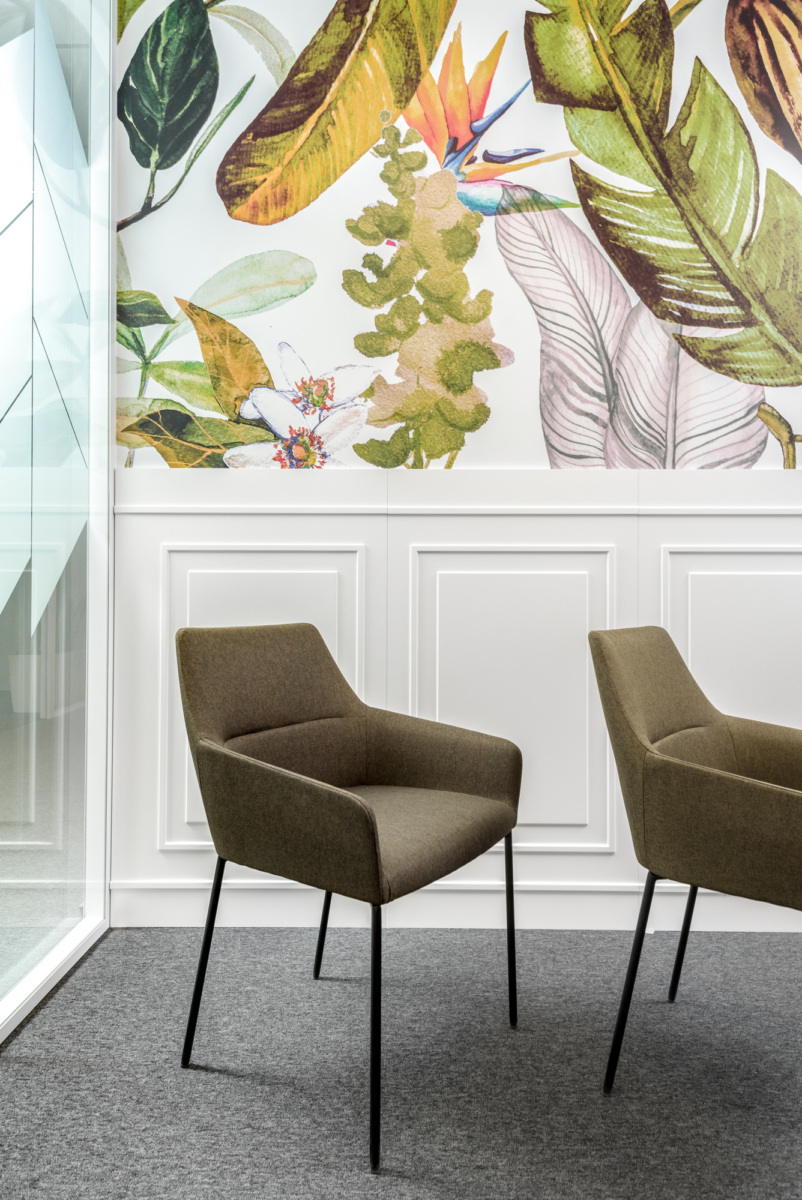 波兰 Fresenius 办公室设计 | 现代、实用、人性化-19