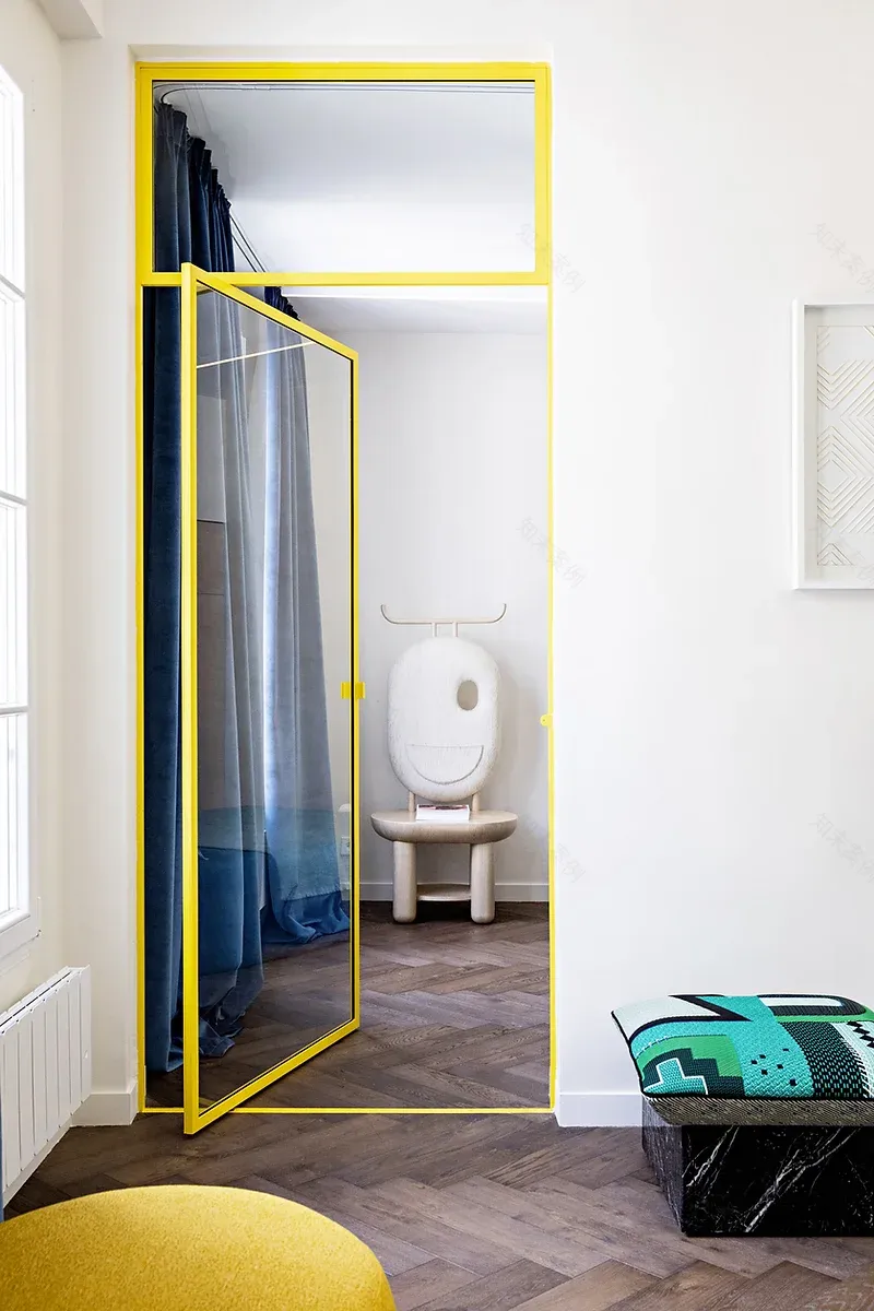 巴黎 70m2 复式公寓 | 色彩与设计的完美融合-7