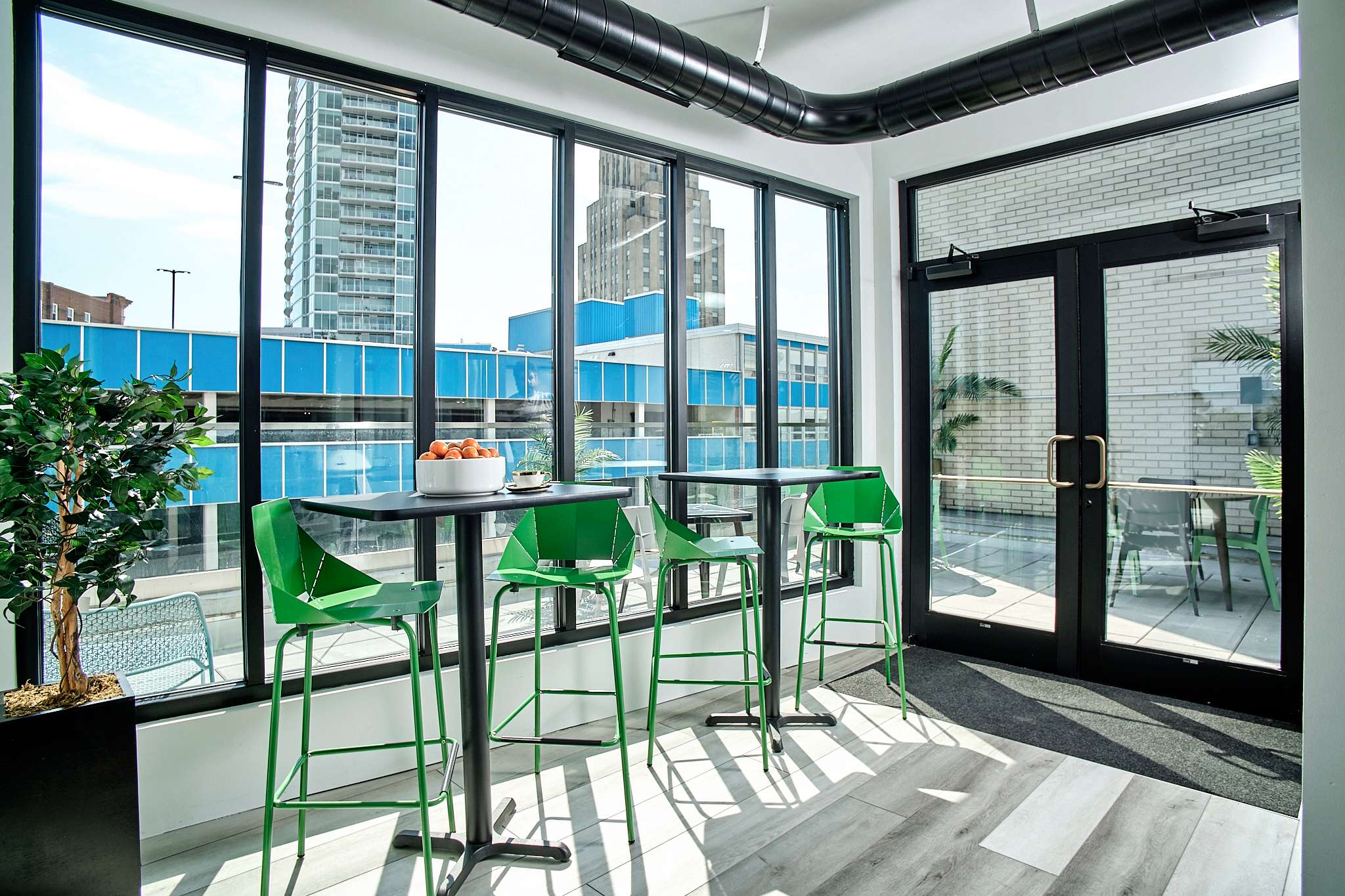 LOCALE 321   Picture gallery_files Maya Sheinberger-21