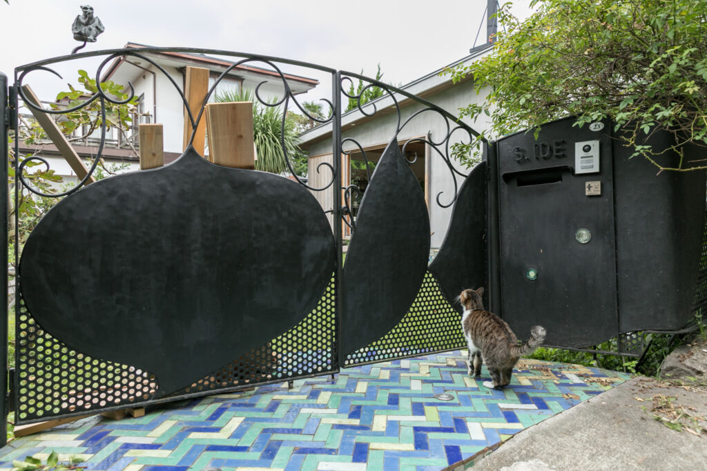 建築デザイナーの自邸　鎌倉の緑豊かな高台に建つ 居心地の良い小さな平屋 | Style of Life | 100%LiFE-17