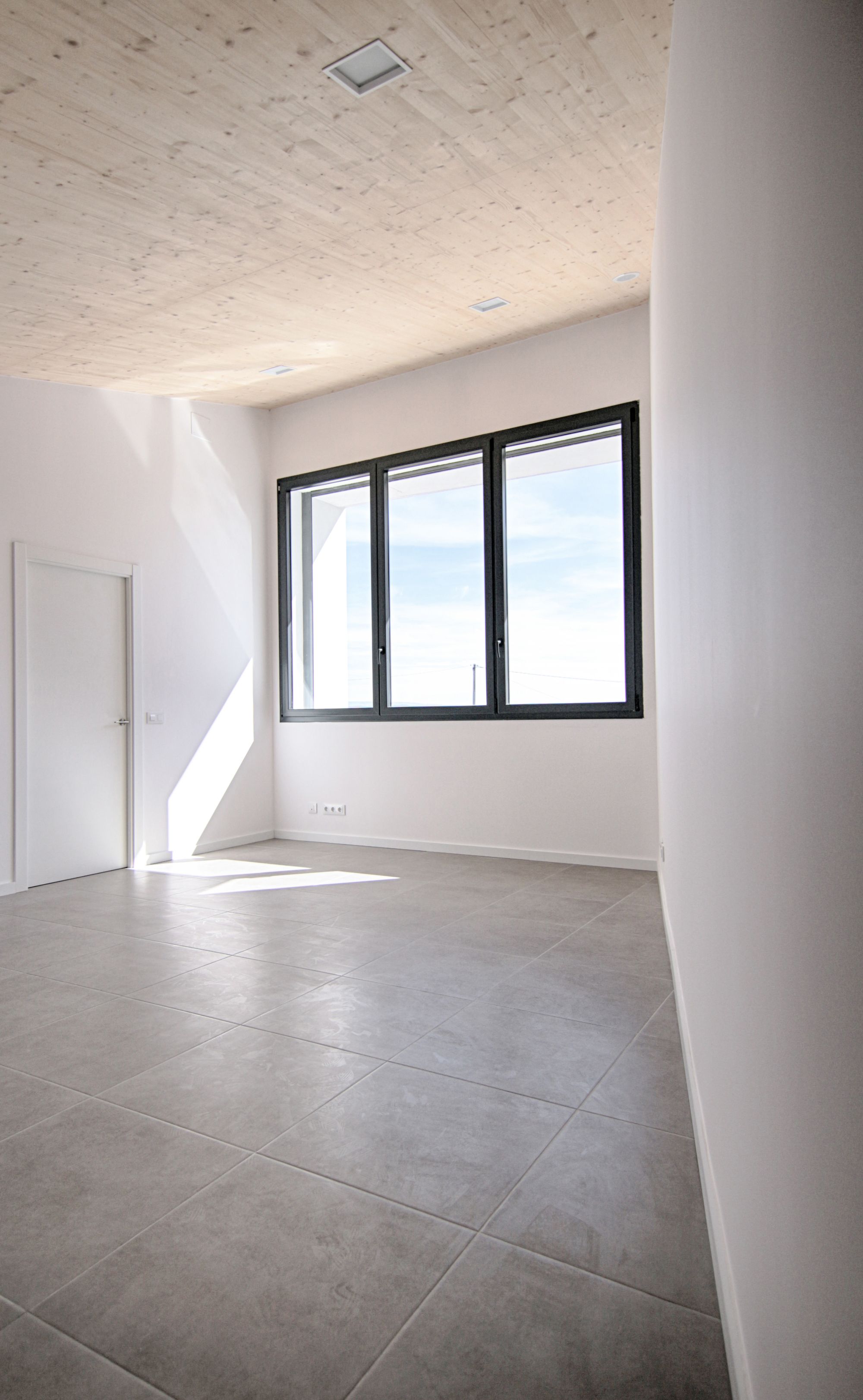 巴塞罗那 RA House | 双区设计，被动式节能住宅-11