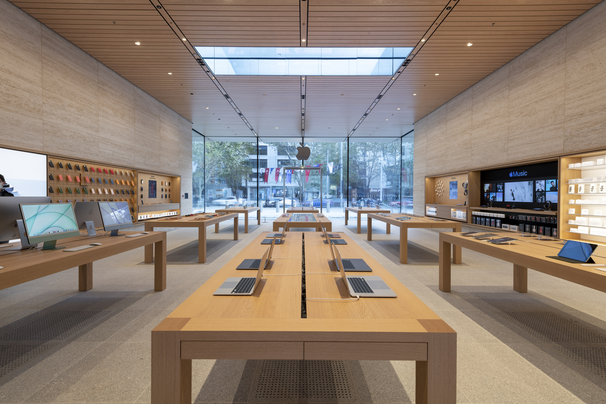 苹果巴格达大街丨土耳其伊斯坦布尔丨Foster + Partners-7