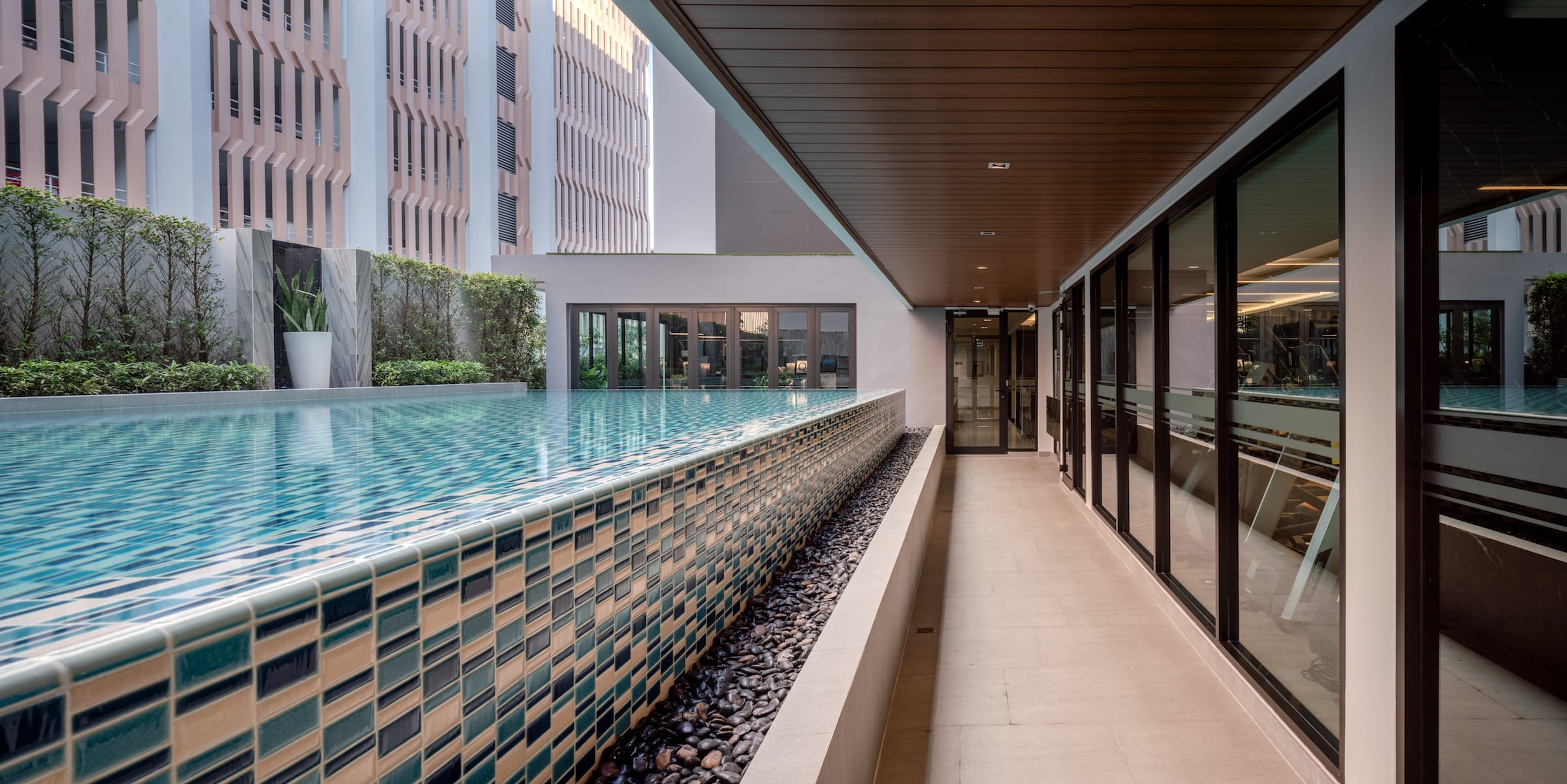 乍都乍诺丁山换乘站-12