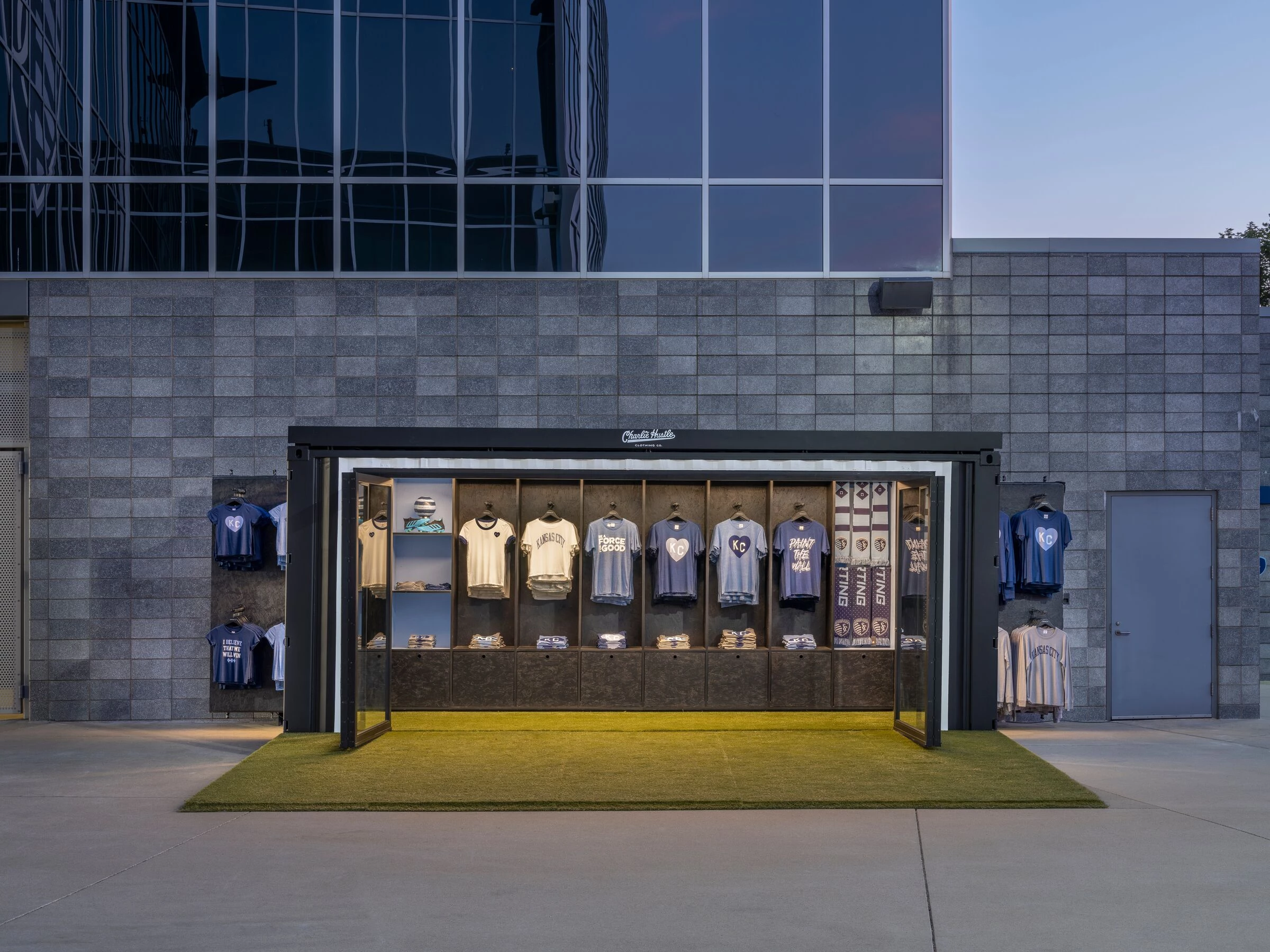 Charlie Hustle · Sporting KC 集装箱商店丨美国堪萨斯城丨KEM STUDIO-12