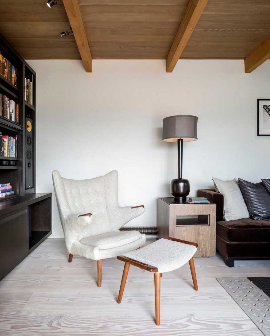 mid century queen anne condo-13