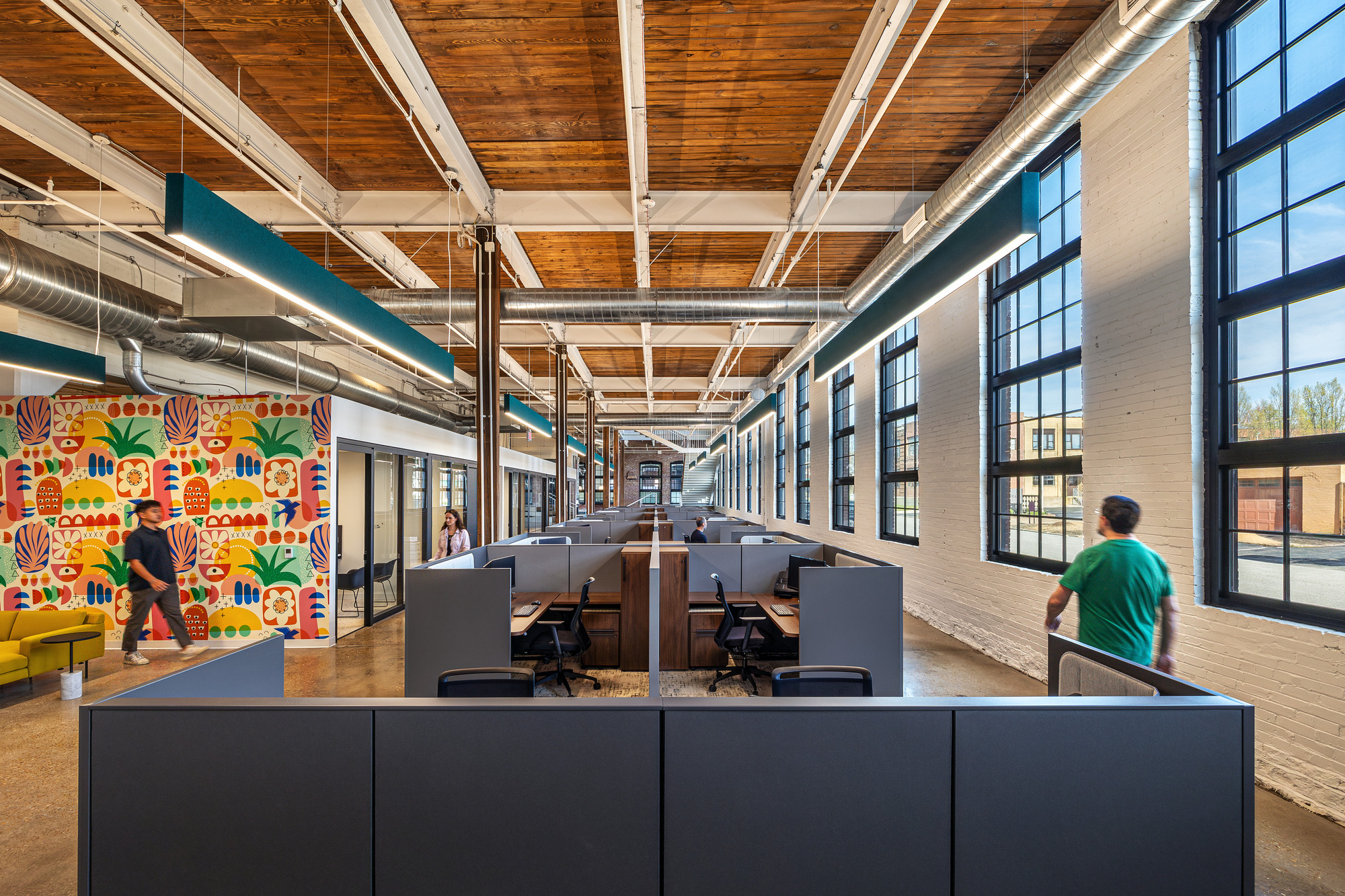 Brown and Crouppen King’s Hill Headquarters / HOK-23