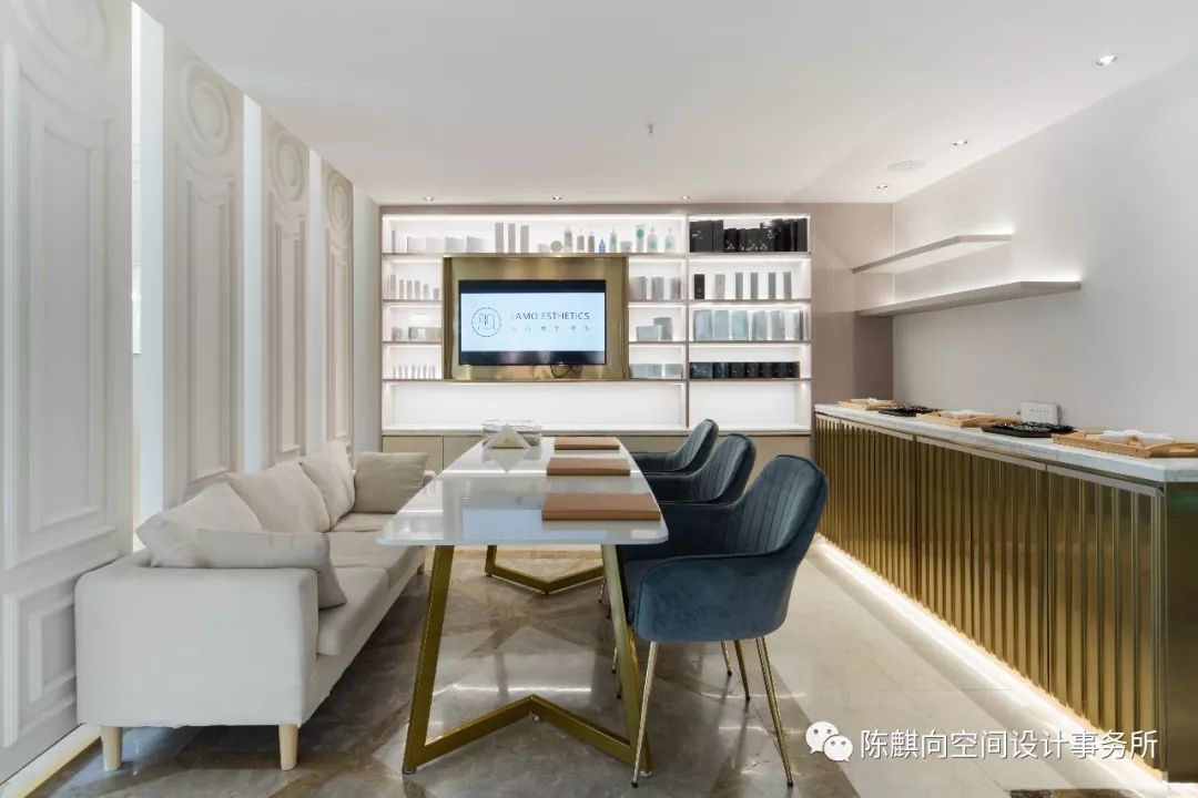 现代简约,展现品牌魅力——月几美学中心设计-37