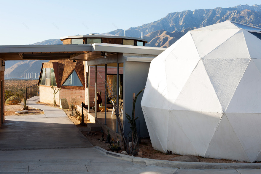 Pavlina Williams transforms mid-century dome house with angular windows-24