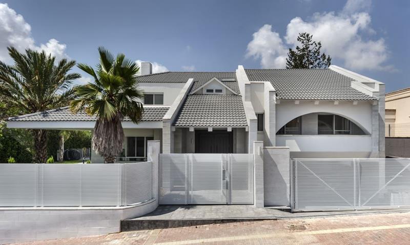 打破形式:战胜低天花板 · 建筑与住宅丨诺阿·库珀曼,建筑师约书亚·沙舒阿-51