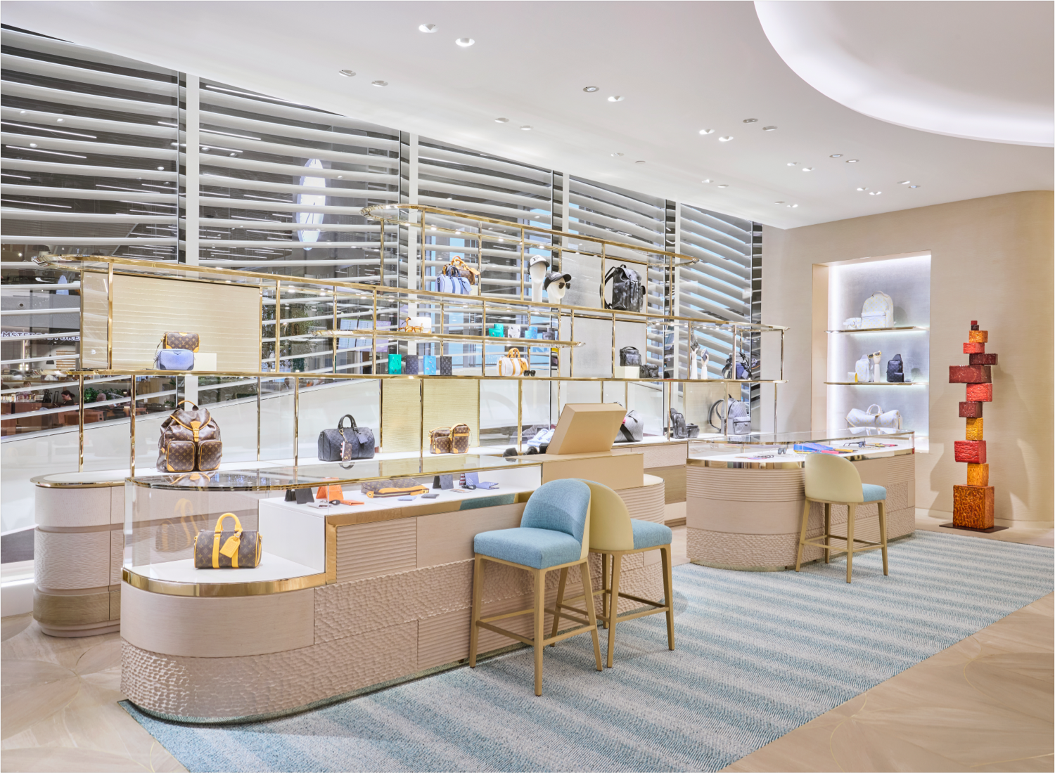 阿姆斯特丹史基浦机场路易威登精品店丨荷兰阿姆斯特丹丨路易威登内部设计团队-3