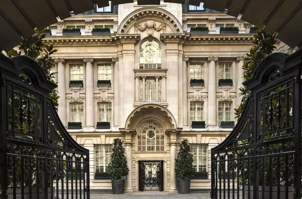 设计在旅途,伦敦River Thames白色公寓丨英国伦敦丨懒猫创意空间-26