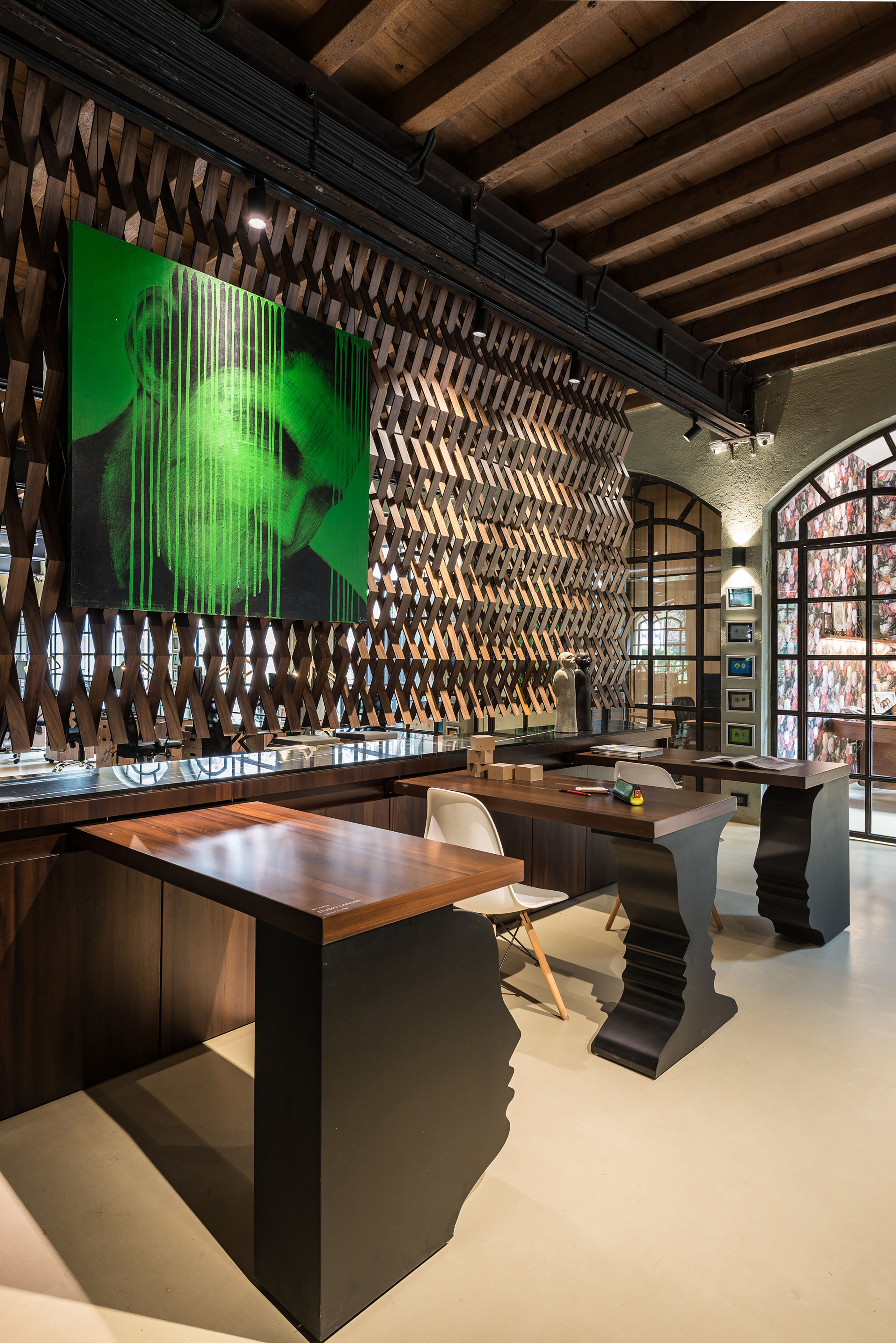 废弃仓库变身高颜值创意实验室-23