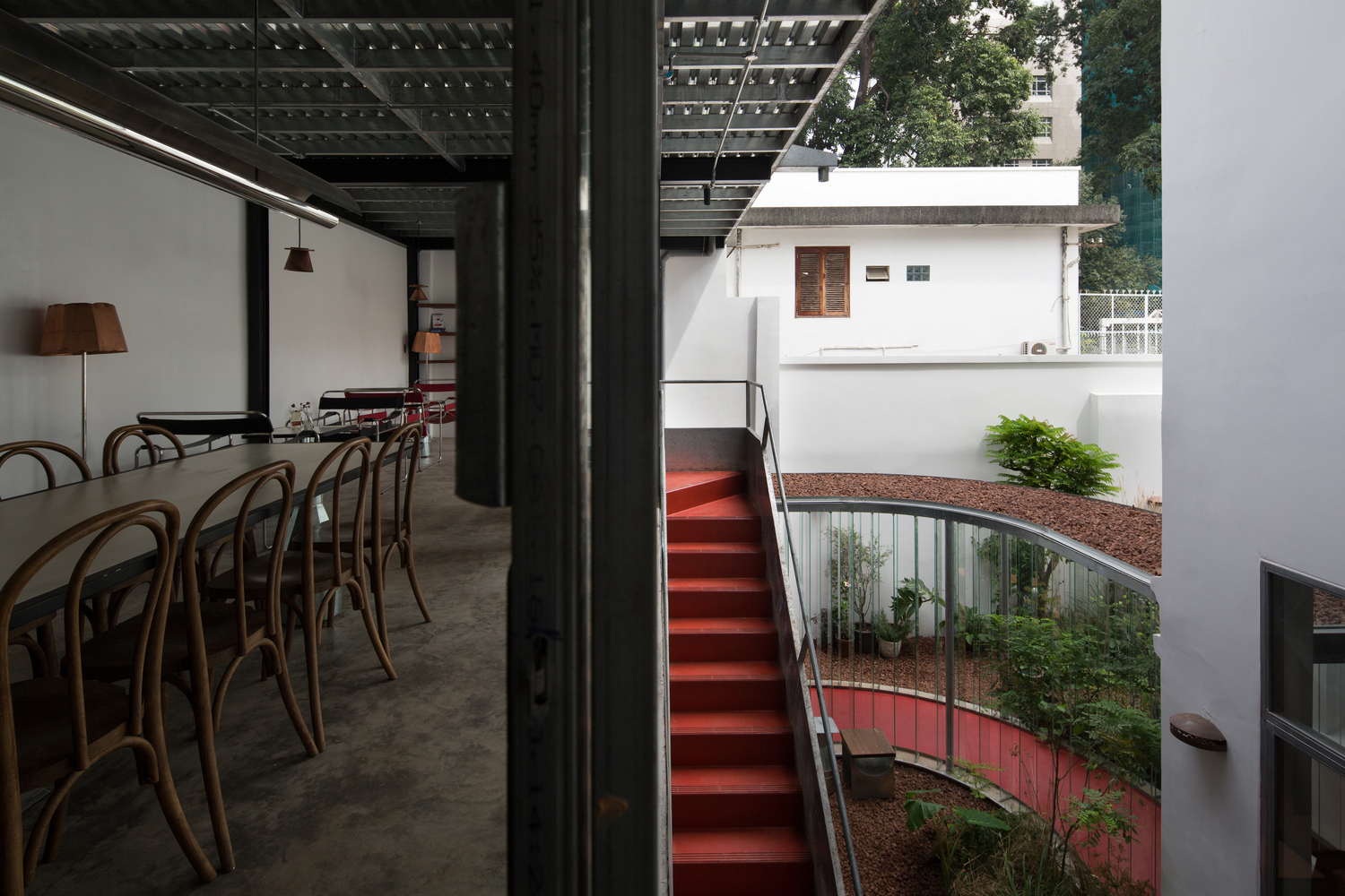 越南 Okkio Duy Tan Caffe 咖啡店设计丨越南胡志明市丨sgnhA-39