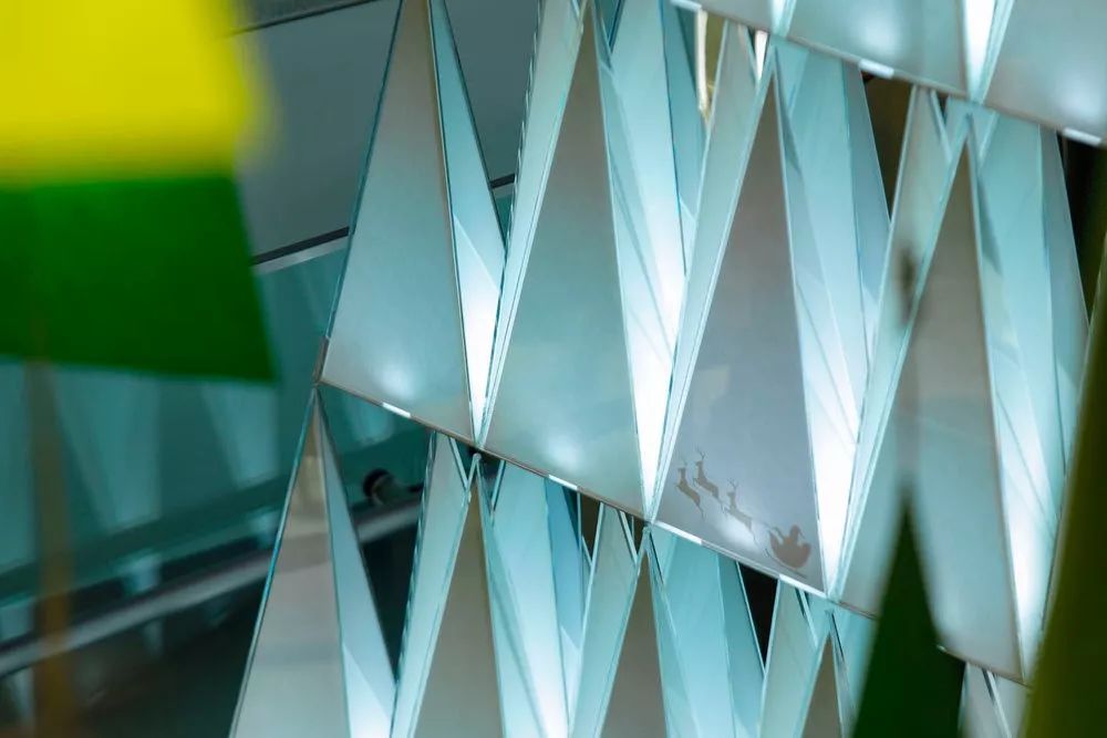 色彩大师Emmanuelle Moureau·的惊艳设计作品丨日本东京-61