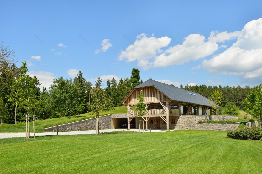 Old Barn Converted into a Contemporary House by Styria Arhitektura-5