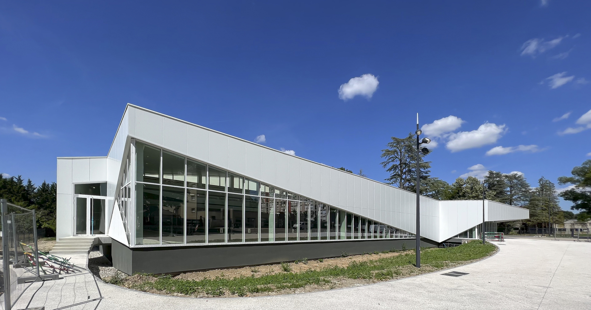 法国布尔昆雅略新社区游泳池丨Atelier PO&PO 设计事务所-13