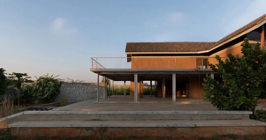 窄砖房丨印度特里凡得琅丨Srijit Srinivas ARCHITECTS-8