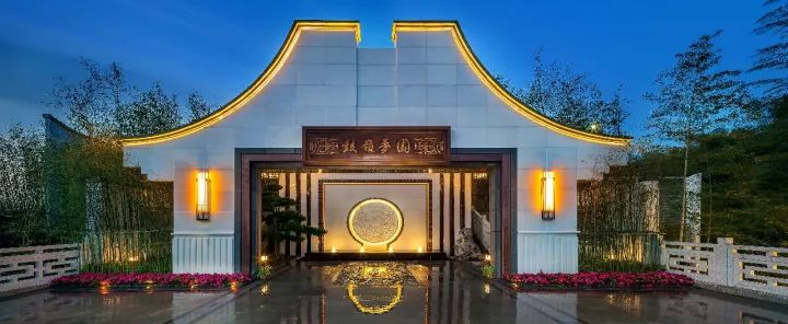 建筑设计中的对称美学-24