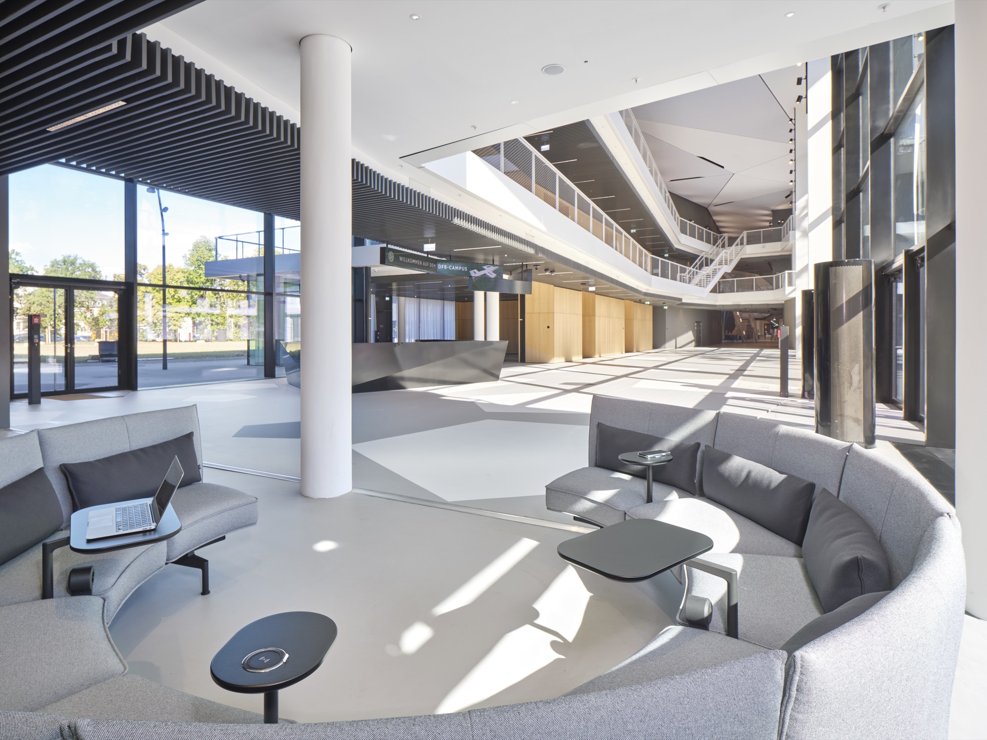 德国足球协会校园丨德国法兰克福丨kadawittfeldarchitektur-9