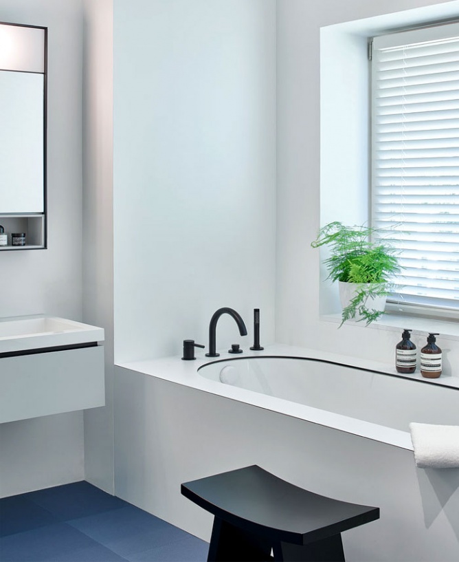 极简主义和鲜明特色的家-12