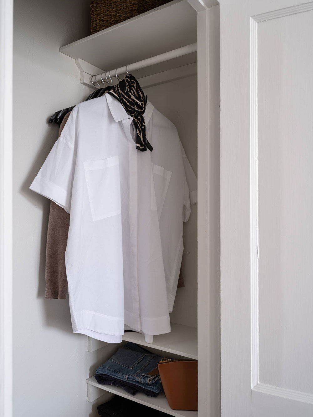 瑞典 41 平米小公寓的温馨灰色空间设计-20