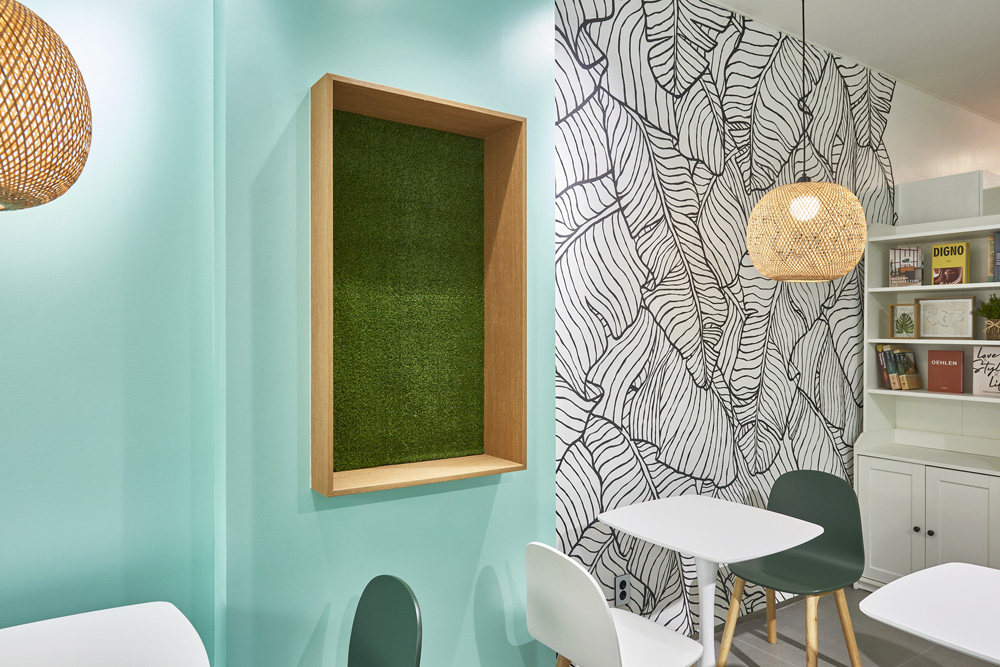 色彩斑斓的 20 平米咖啡厅 | 极简设计中的视觉冲击-11