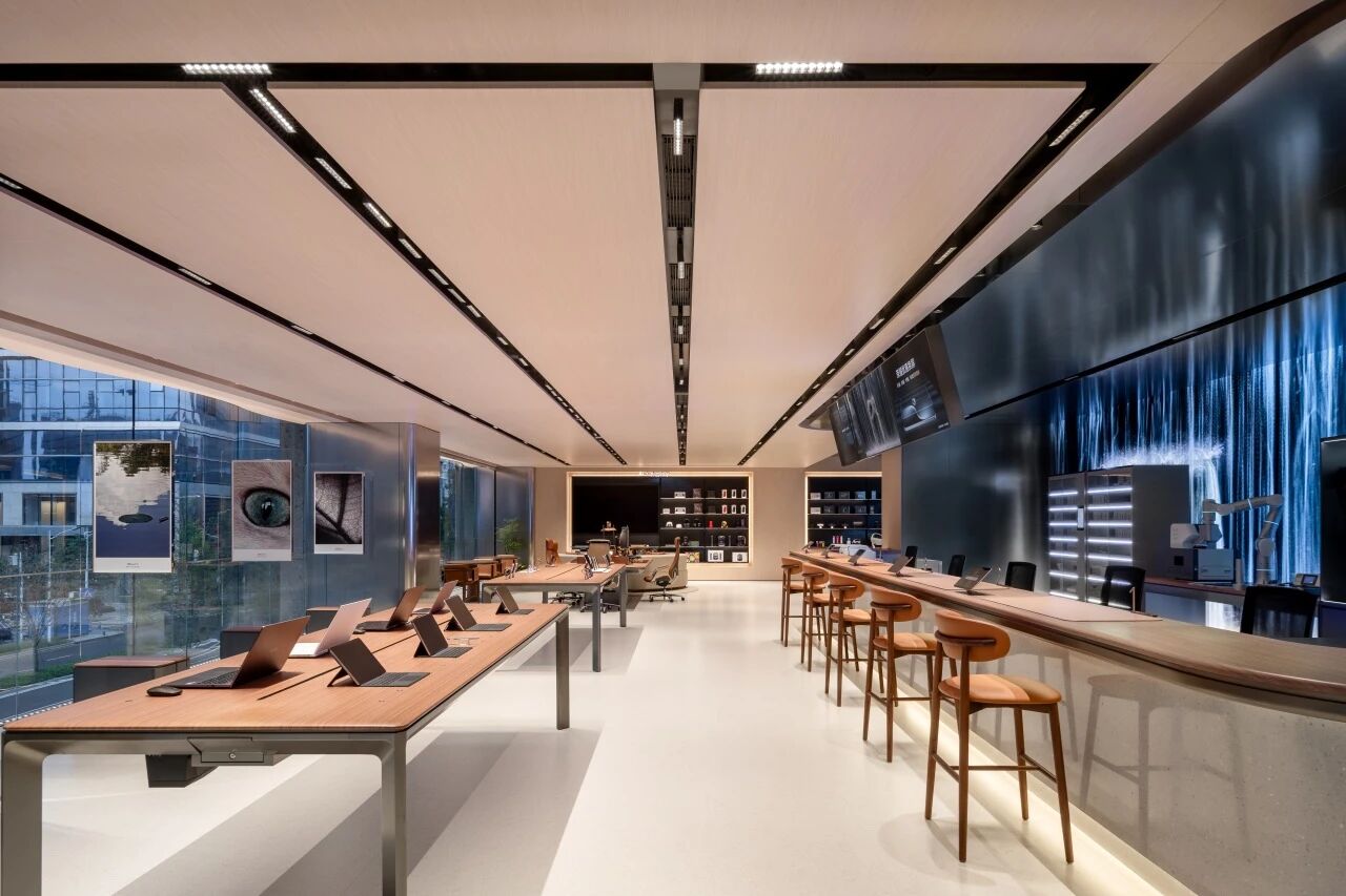 荣耀阿尔法AI旗舰店丨中国深圳丨HONOR Retail Design Studio-50