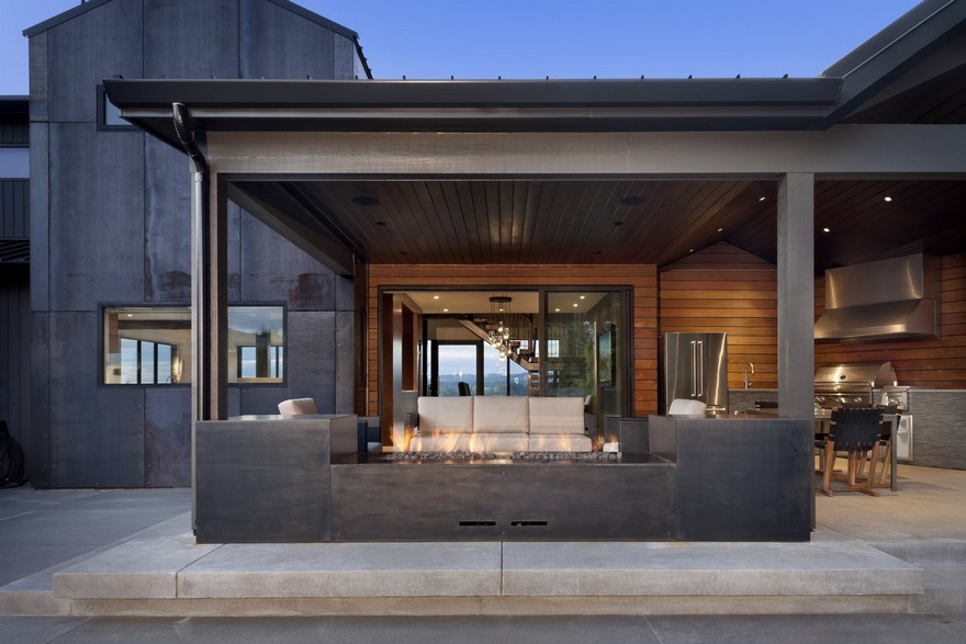Open Floor Plan Home Featuring a Natural Palette of Steel, Concrete and Walnut-25