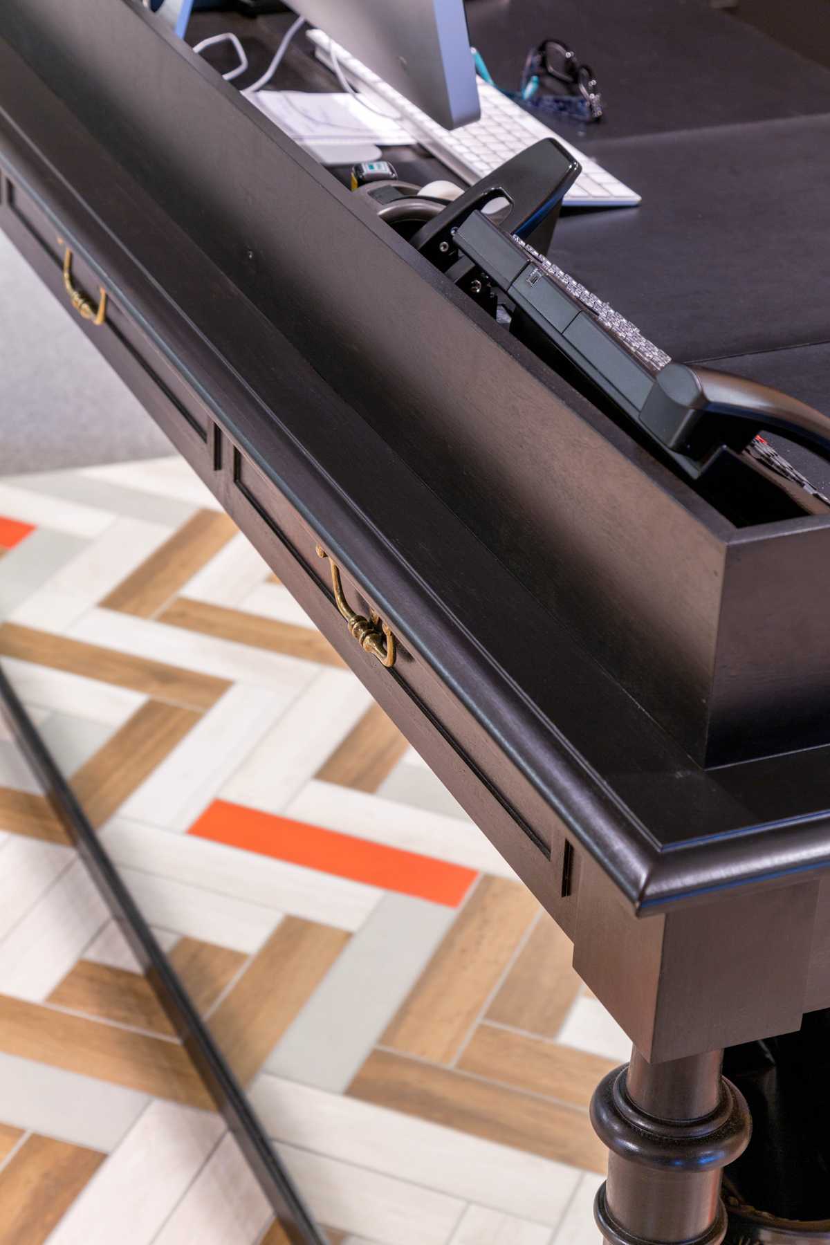 办公室 · 埃琳娜·德尔·布基亚设计-9