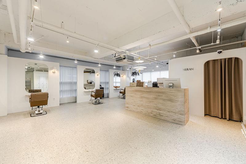 25 平韩式现代风格理发店设计，简约舒适-4