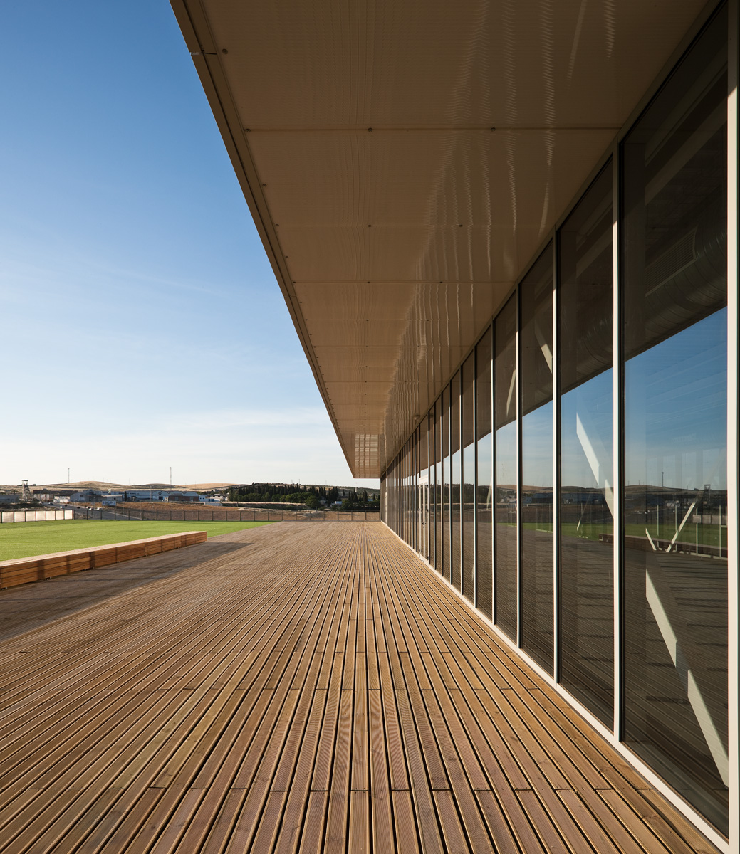 university sports hall-41