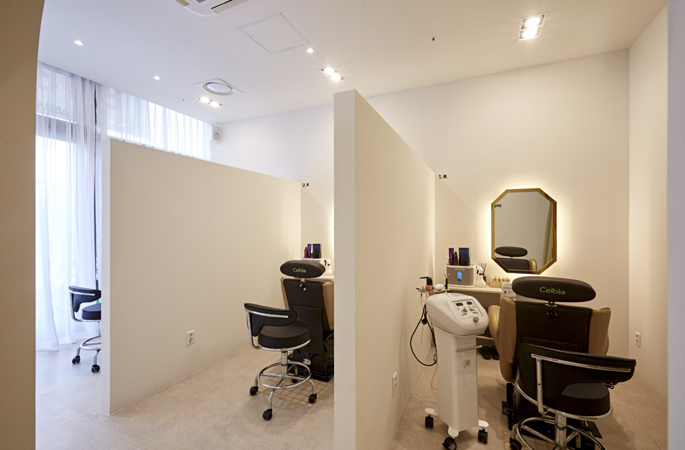 现代简约 15 坪双皮塔中心商空设计-7