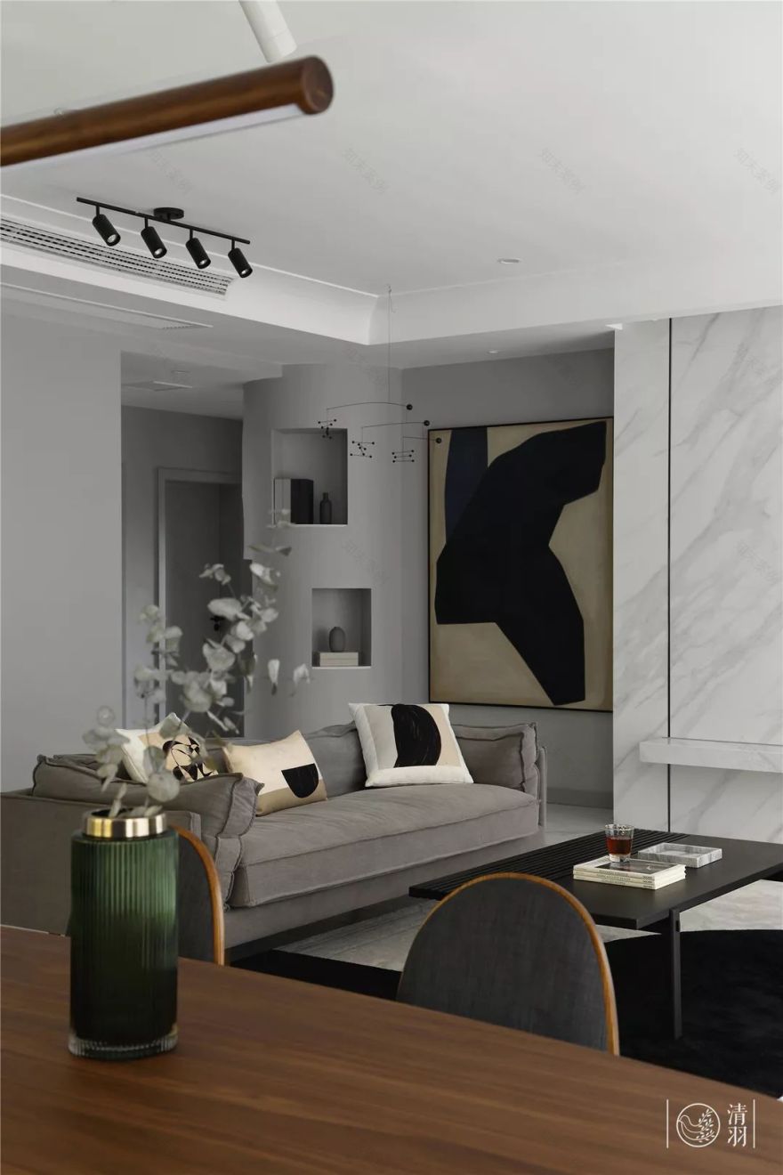 幸福诠释家的温暖——现代精致四口之家设计-37