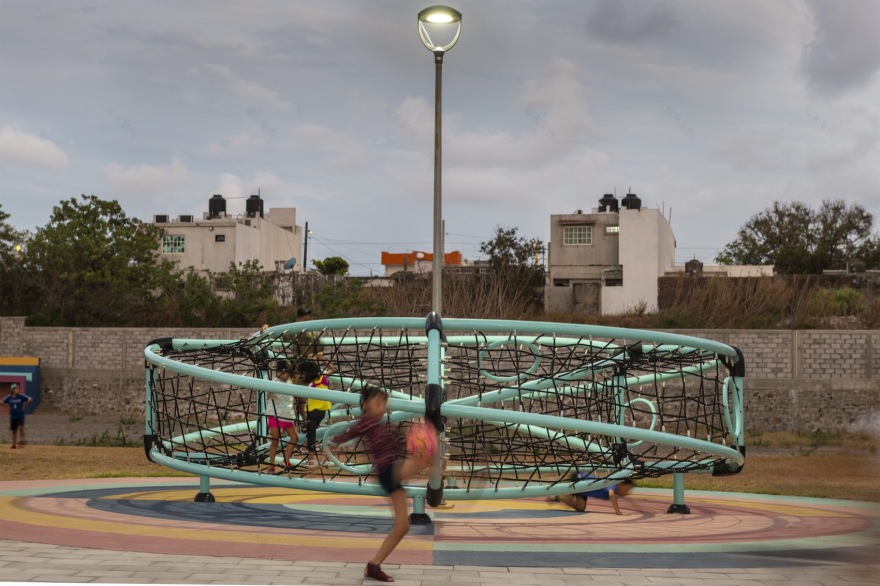 气泡;水泡(具体含义需结合语境确定,这里假设为常见释义) 丨墨西哥韦拉克鲁斯丨Taller Multidisciplinar-14