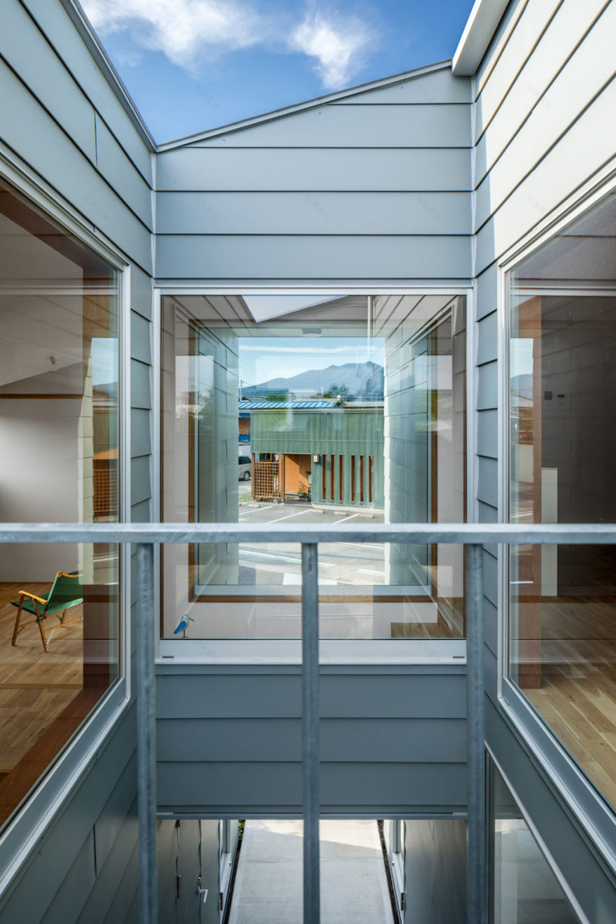 House in Shibukawa / SNARK + Ouvi -23