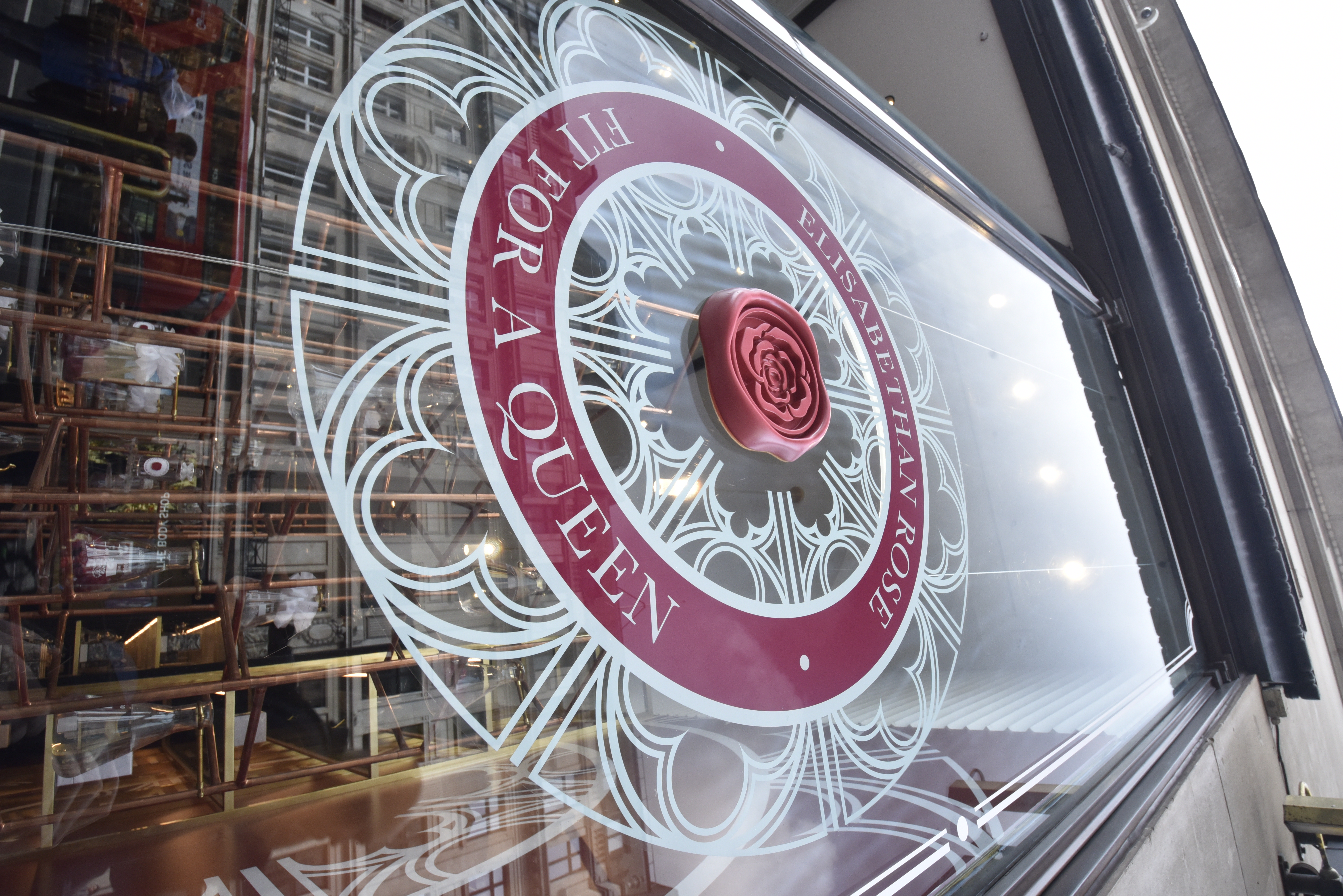 PENHALIGONS - Elizabethan Rose Campaign-6