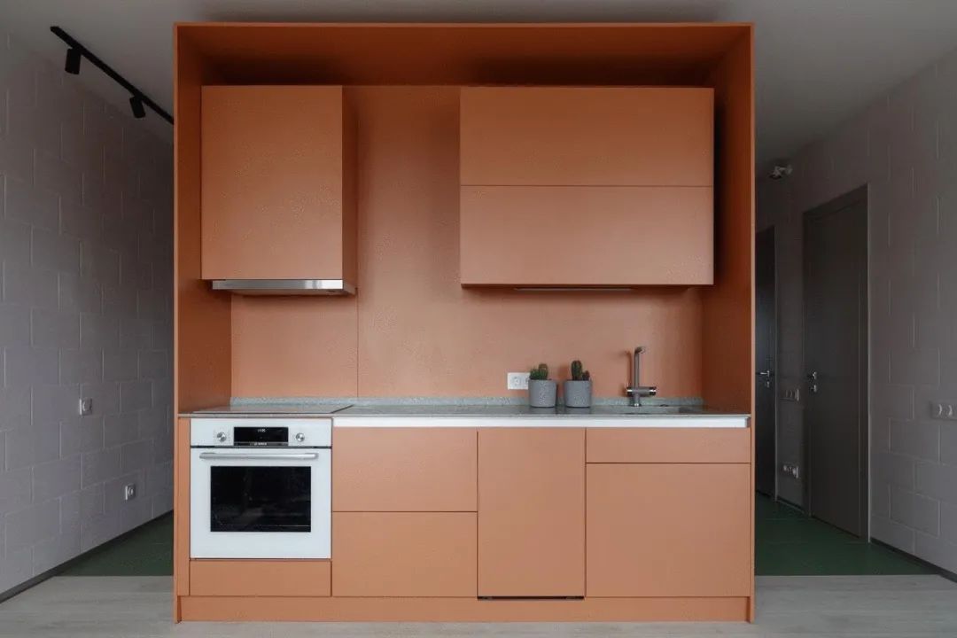 蓝橙碰撞的四口之家丨DVEKATI 设计团队-7