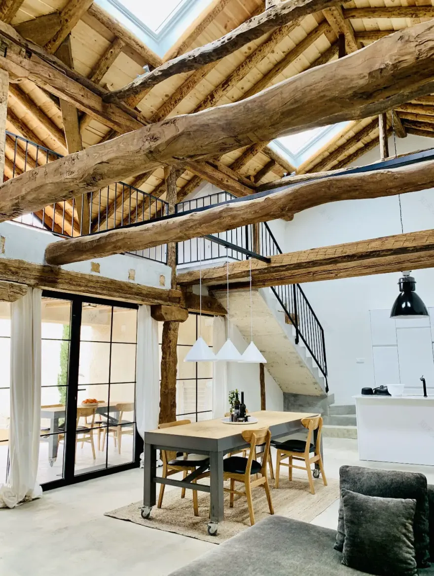 阳光照进历史 | 古老谷仓变身明亮住宅-2