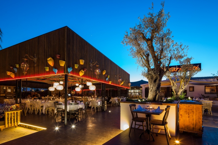 伊比萨El Carnicero餐厅室内空间创意设计-0