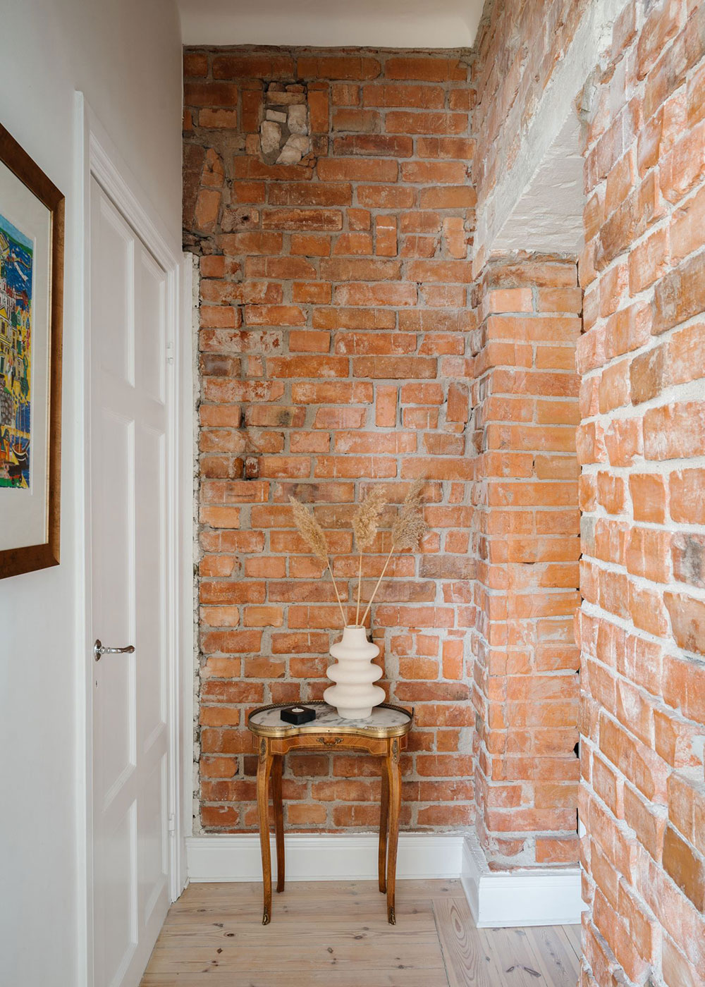 北欧风格瑞典公寓，温馨明亮的湾窗设计-26